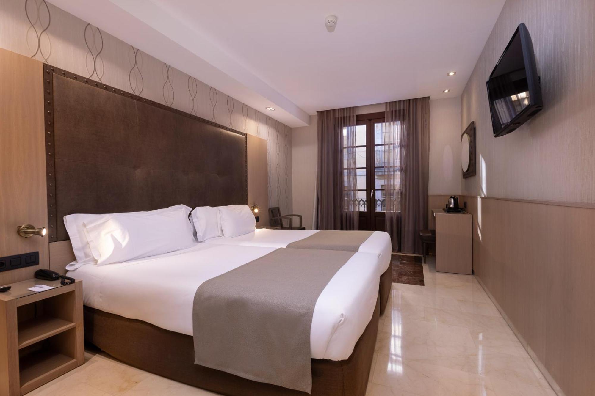 Gran Hotel Barcino Барселона Экстерьер фото