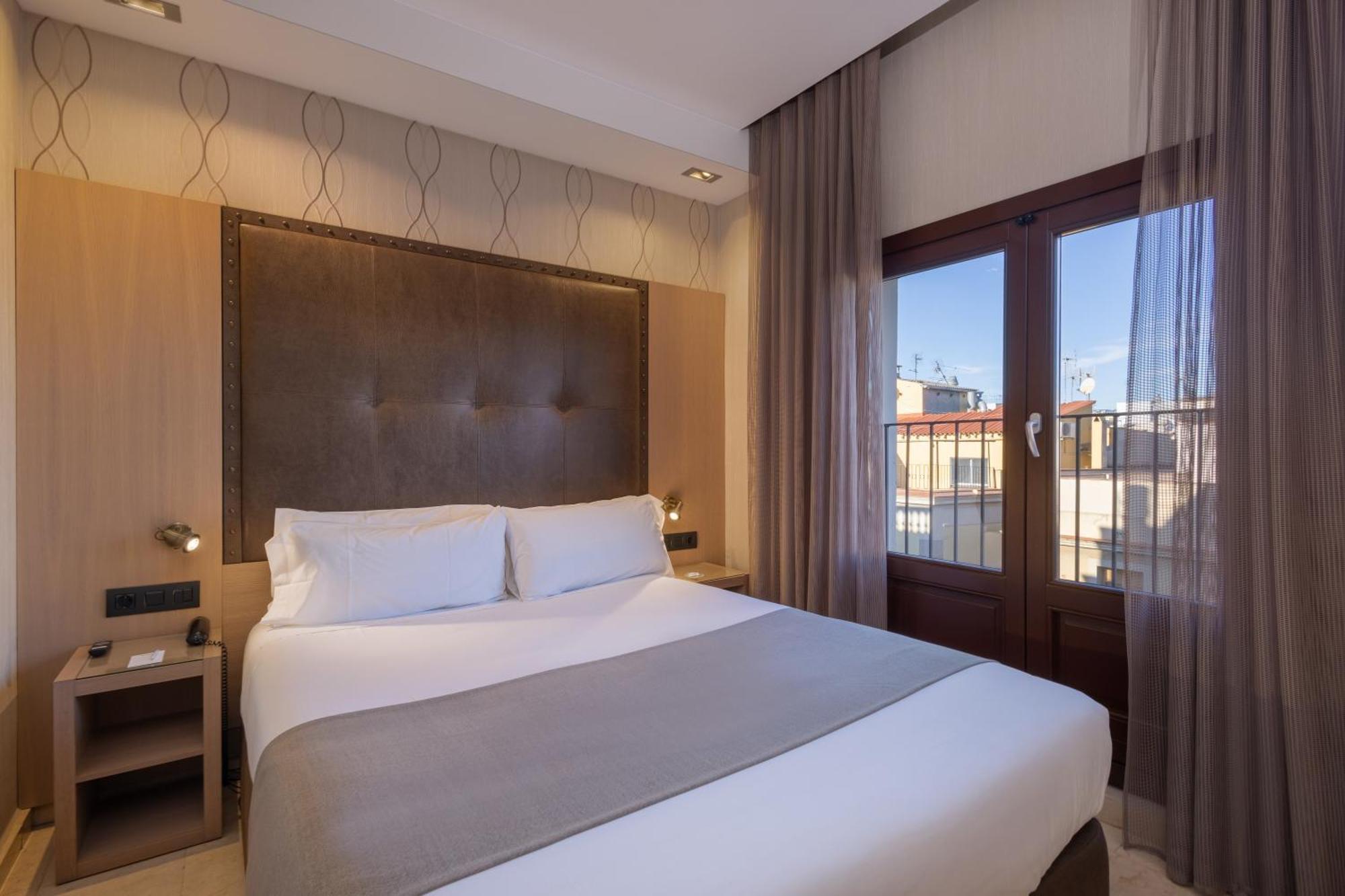 Gran Hotel Barcino Барселона Экстерьер фото