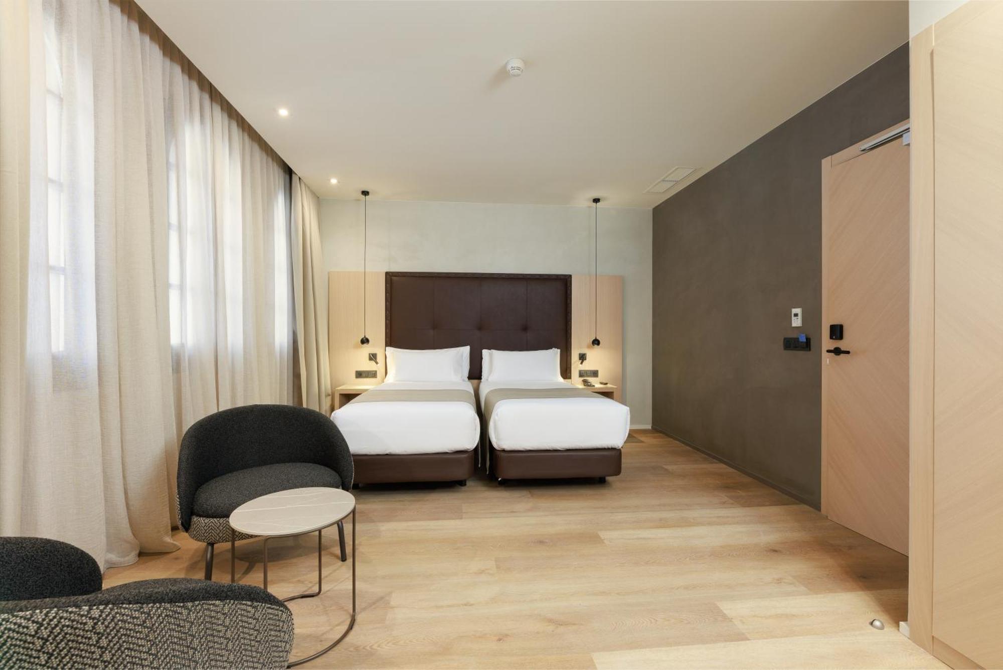 Gran Hotel Barcino Барселона Экстерьер фото